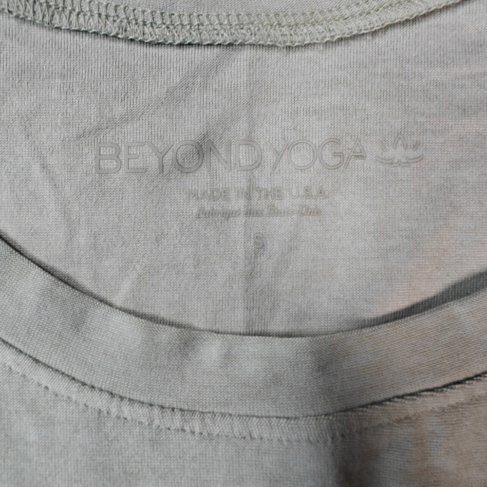 Beyond Yoga Featherweight Balanced Muscle Tank Sage Green Sleeveless Top Small - Picture 3 of 7